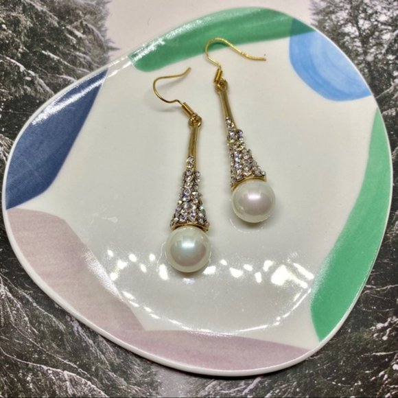 Vintage Jewelry - LAST ONE 💖Faux Pearl Diamond Earrings